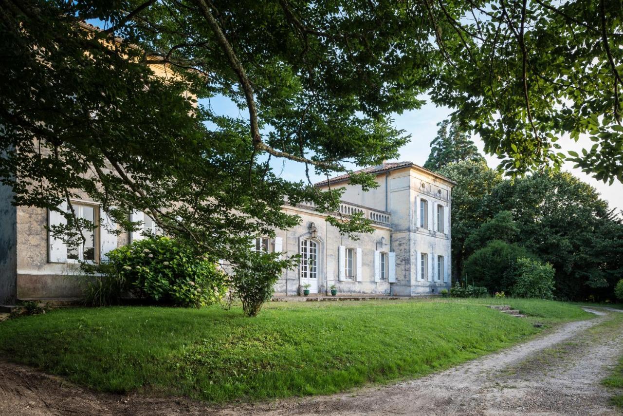 Chateau Le Mejean Pessac-sur-Dordogne Exterior photo